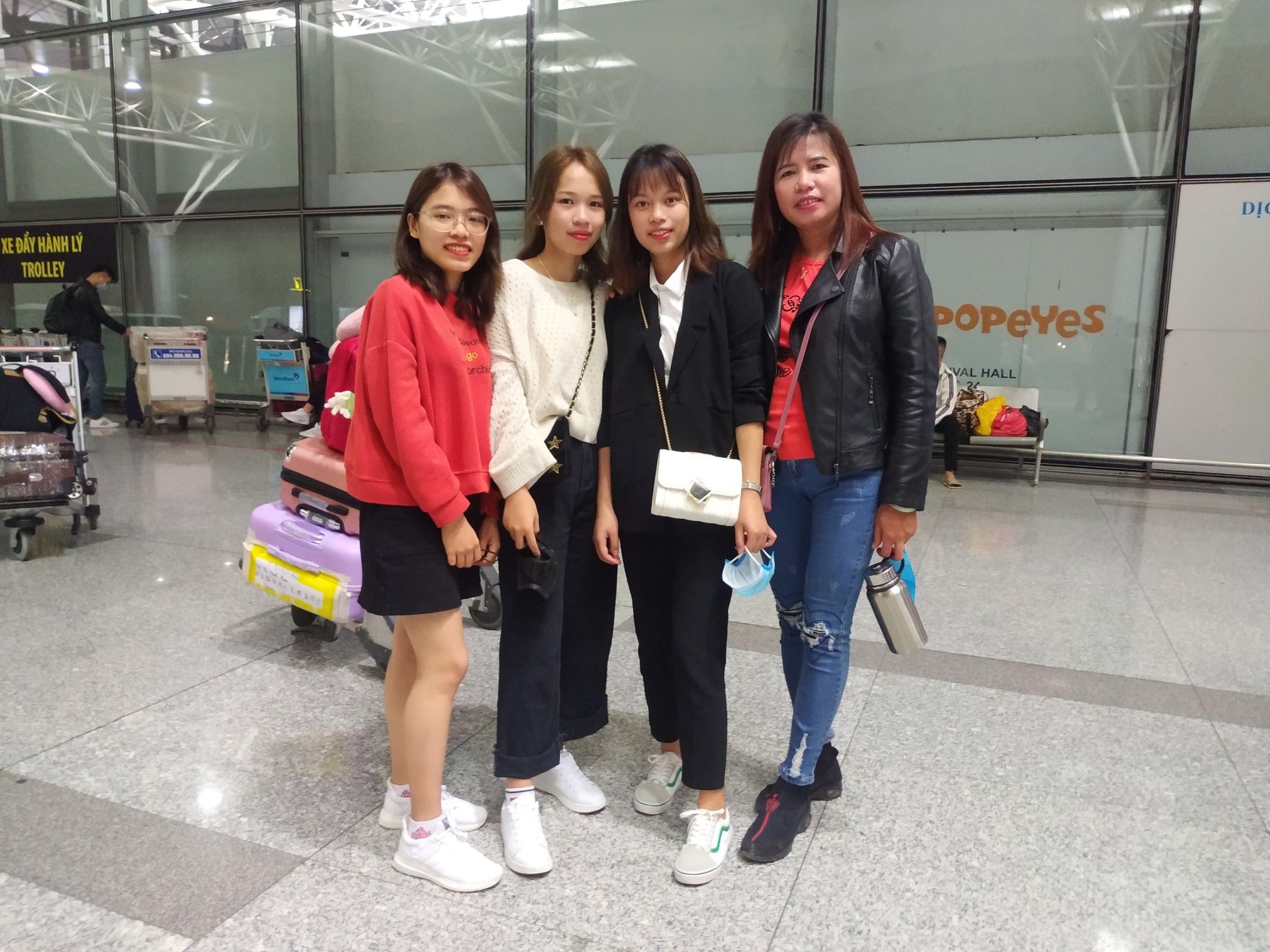 XUẤT CẢNH DU HỌC SINH